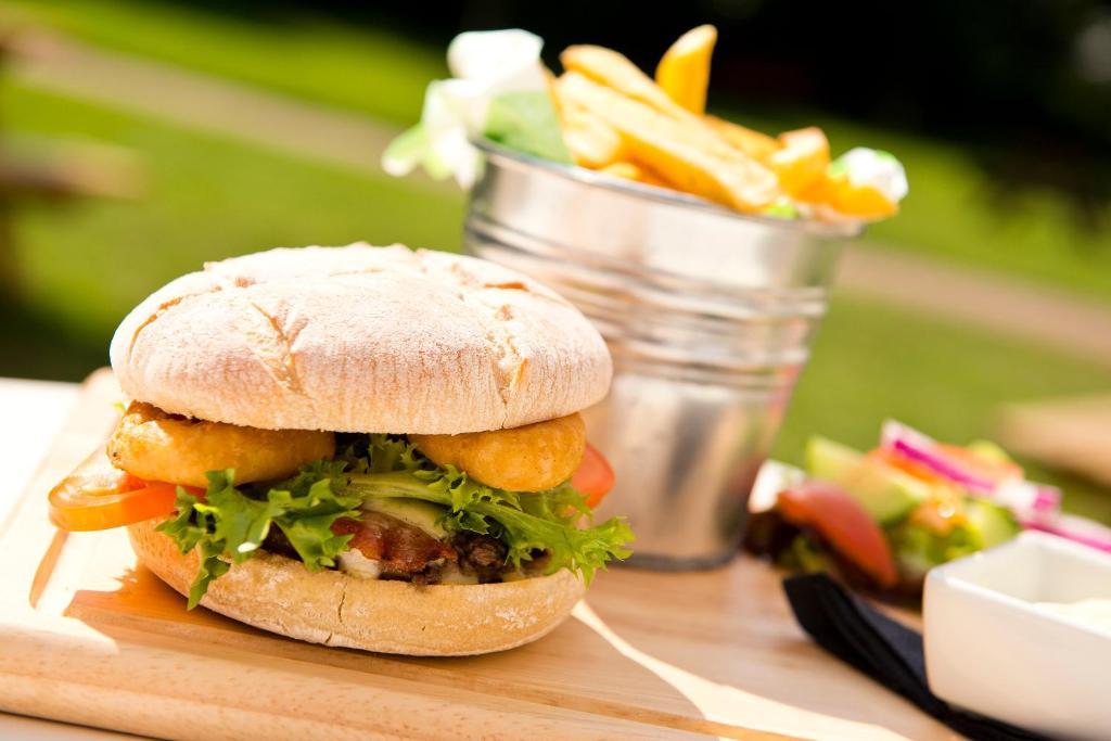 Yha Stratford-Upon-Avon Hostel Ngoại thất bức ảnh